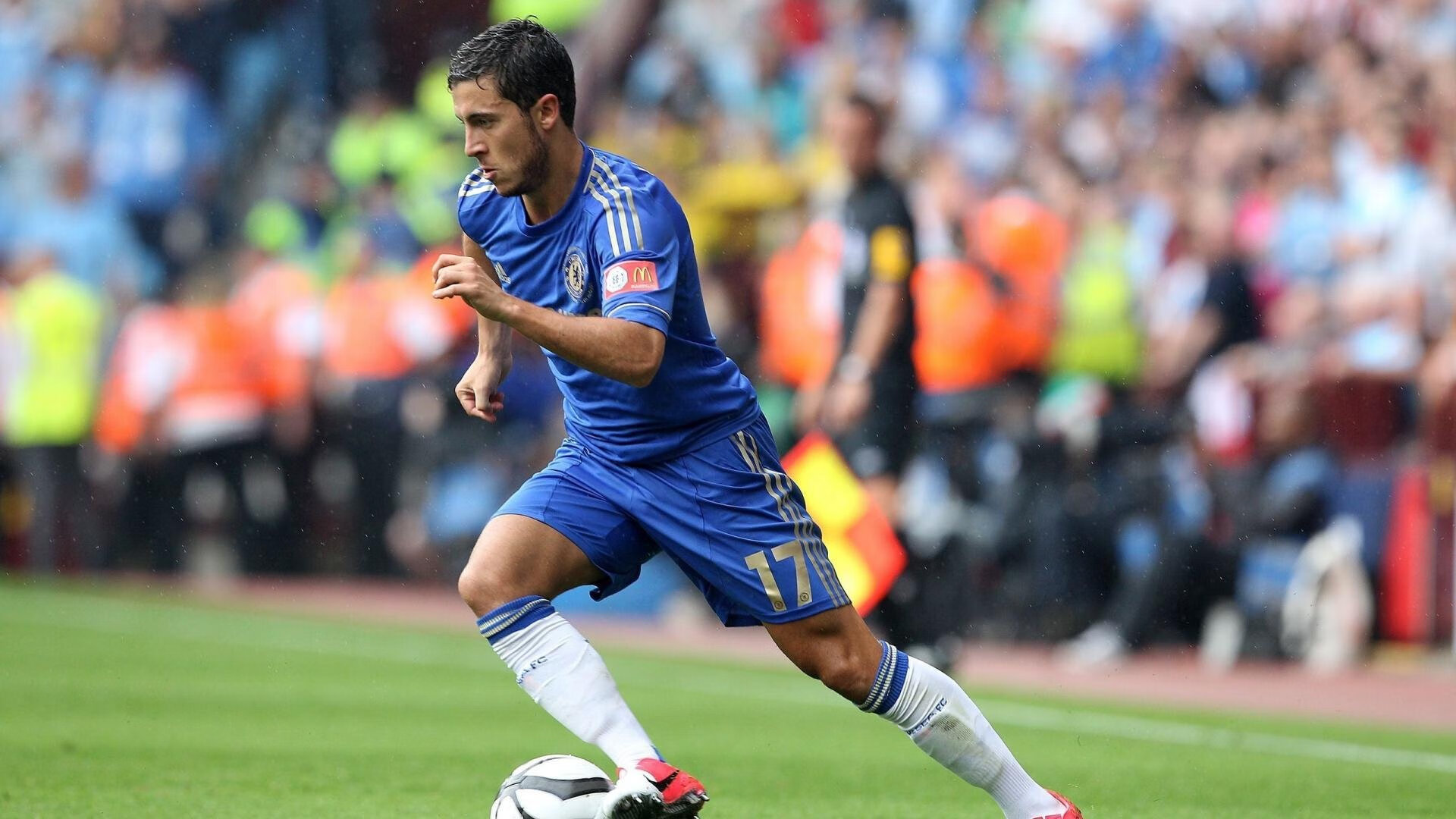 库里在全明星三分球大赛中,刷新多项记录,夺冠在望!,库里三分球大赛冠军是哪一年